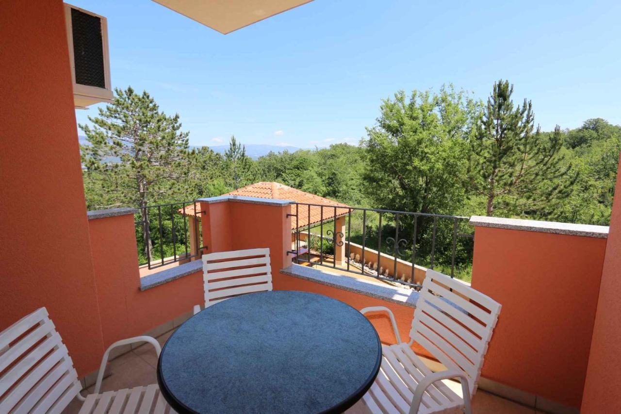 Apartments In Silo/Insel Krk 13430 Екстериор снимка