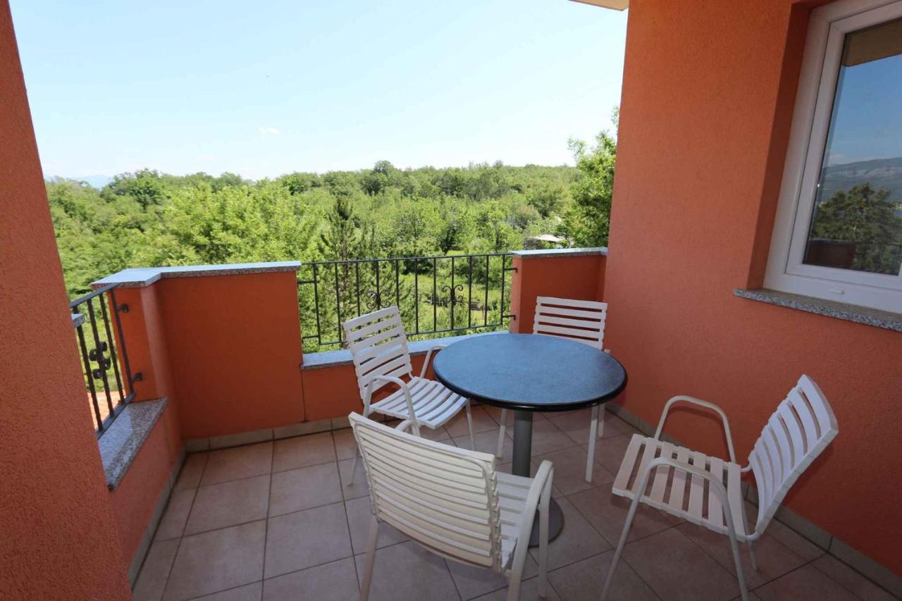 Apartments In Silo/Insel Krk 13430 Екстериор снимка