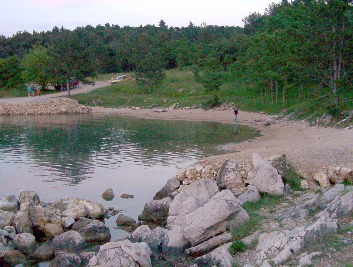 Apartments In Silo/Insel Krk 13430 Екстериор снимка