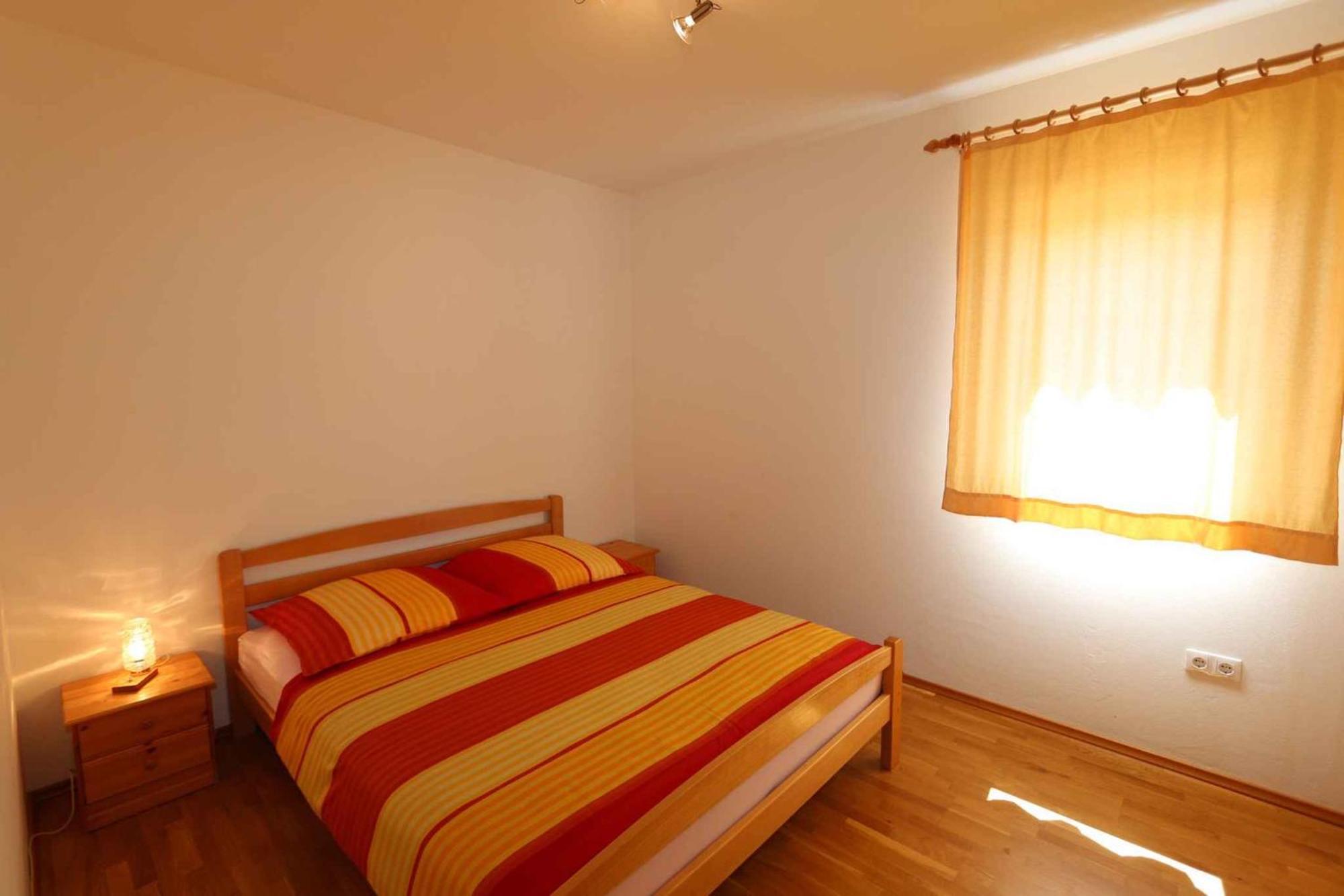 Apartments In Silo/Insel Krk 13430 Стая снимка
